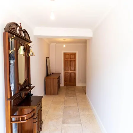 The Townhouse בית נופש *